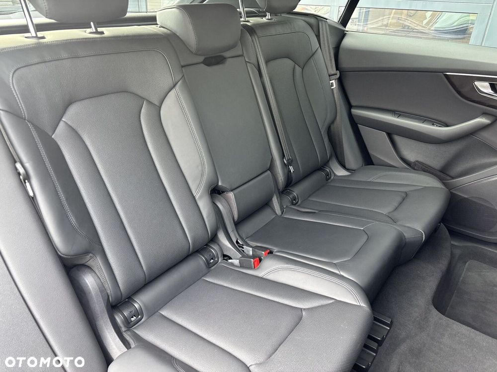 Audi Q8 - 34
