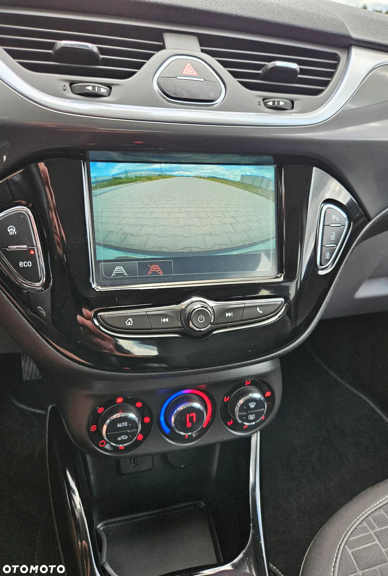 Opel Corsa 1.4 T Cosmo S&S - 21