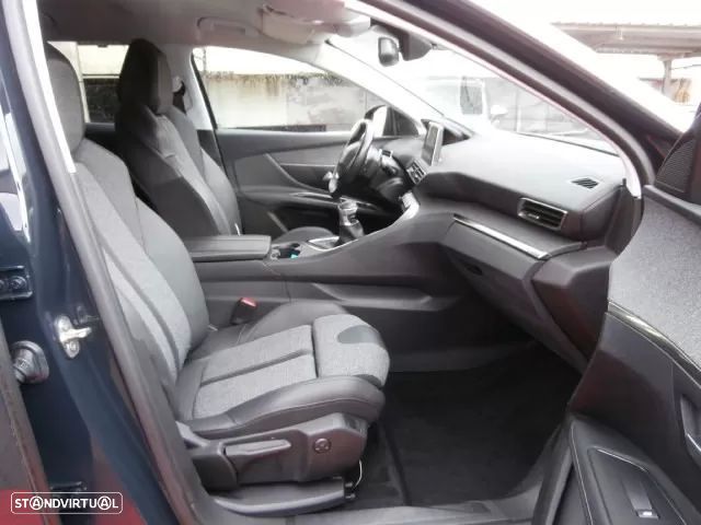 Peugeot 3008 1.5 BlueHDi Active Pack - 31