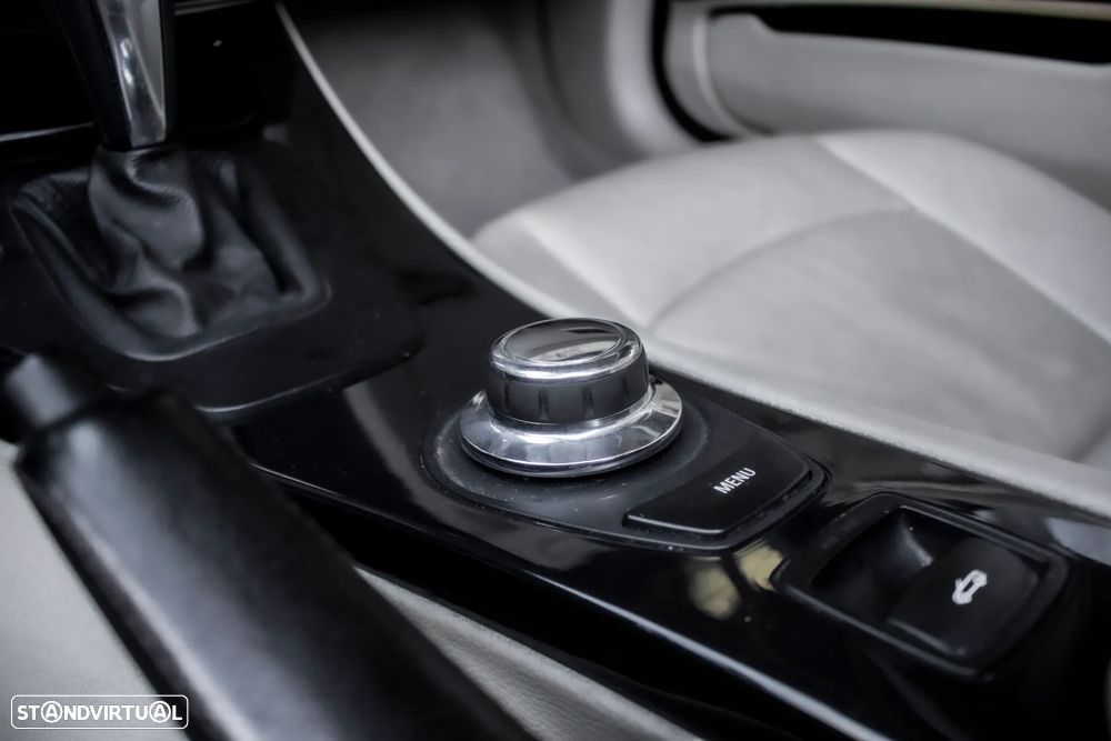 BMW 320 d Cabrio Auto - 24