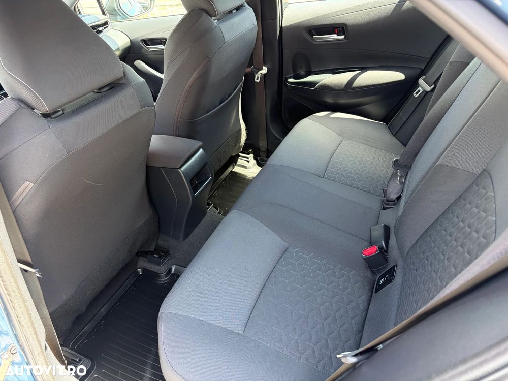 Toyota Corolla 1.8 HSD Dynamic - 11