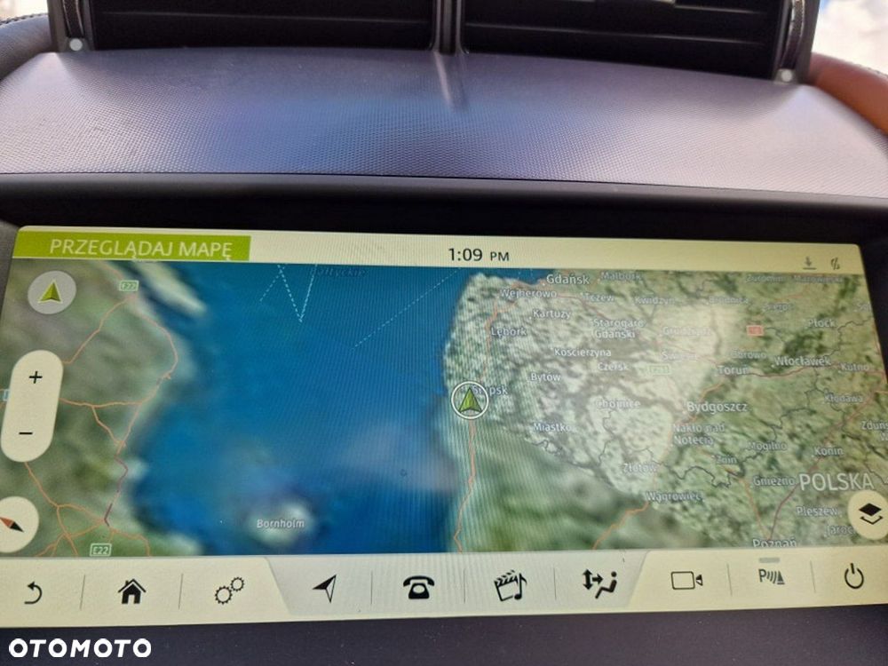 Jaguar F-Type 2.0 Turbo Chequered Flag - 19