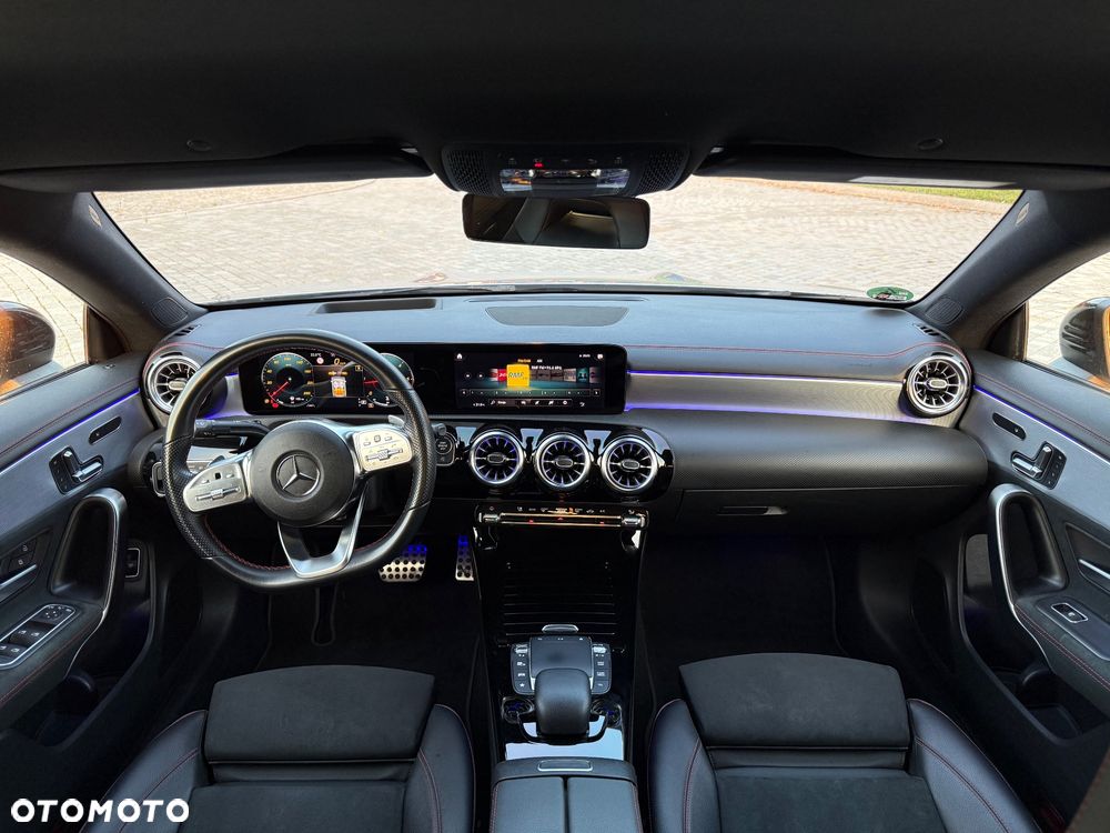 Mercedes-Benz CLA 220 d AMG Line 8G-DCT - 16