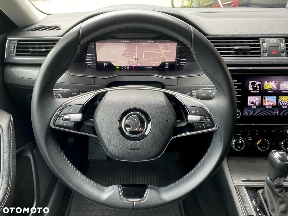 Skoda Superb 2.0 TDI SCR Style DSG - 27