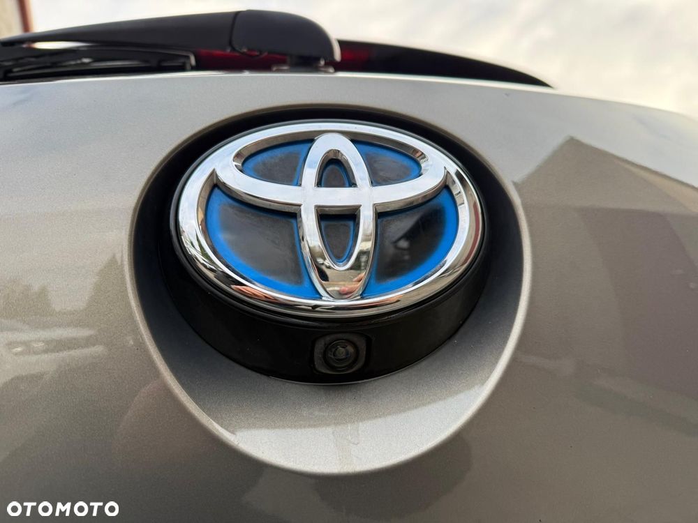 Toyota Corolla 2.0 Hybrid Executive - 17