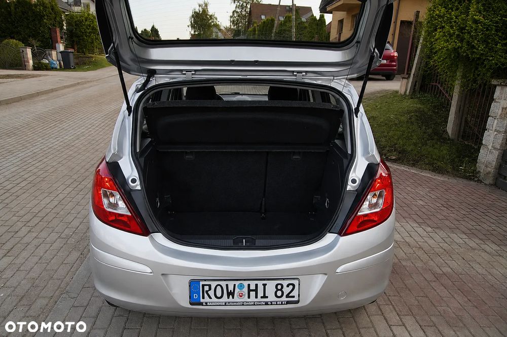 Opel Corsa 1.2 16V Enjoy - 18