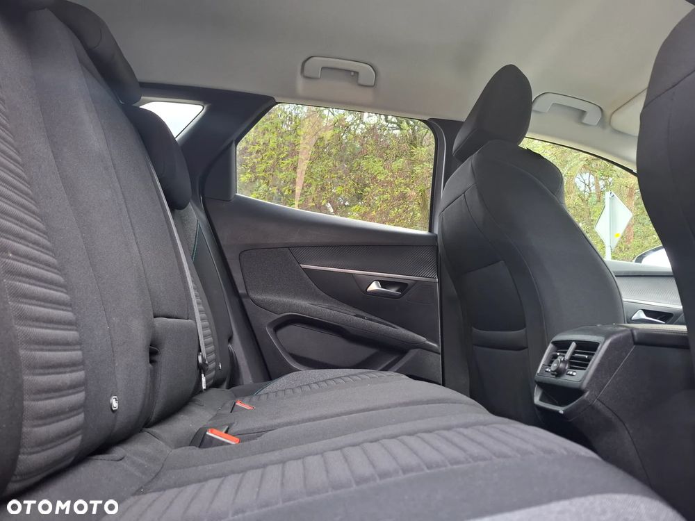 Peugeot 3008 1.5 BlueHDi Allure Pack S&S - 9