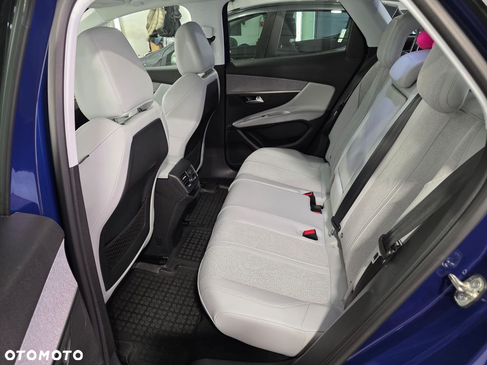 Peugeot 3008 1.6 PureTech GPF Allure S&S EAT8 - 20