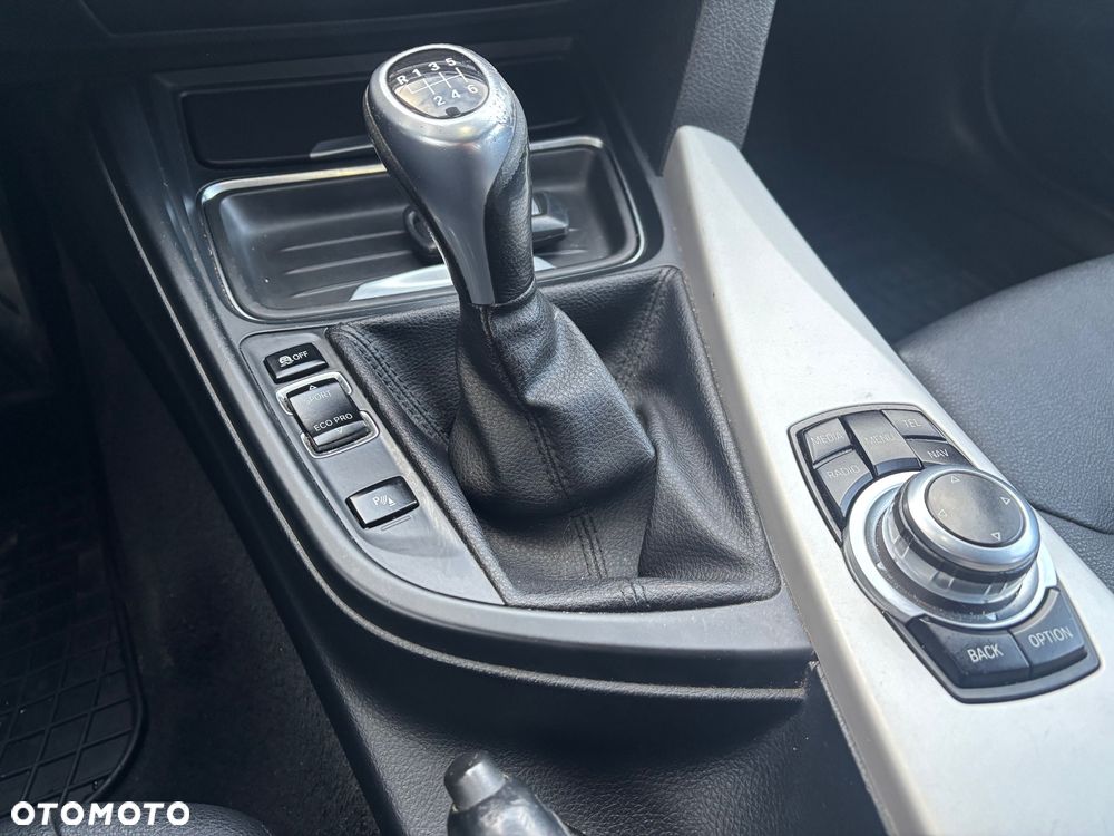 BMW Seria 3 316d Advantage - 13