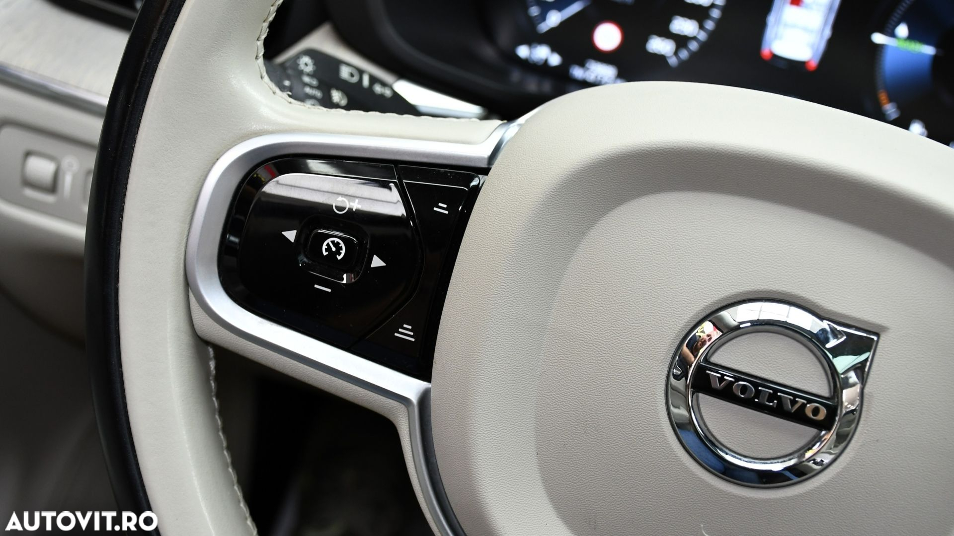 Volvo XC 60 - 26