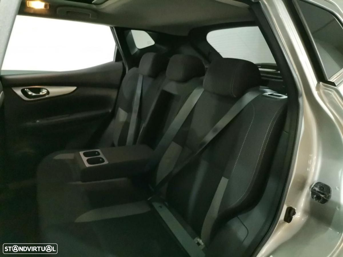 Nissan Qashqai 1.5 dCi N-Connecta - 7