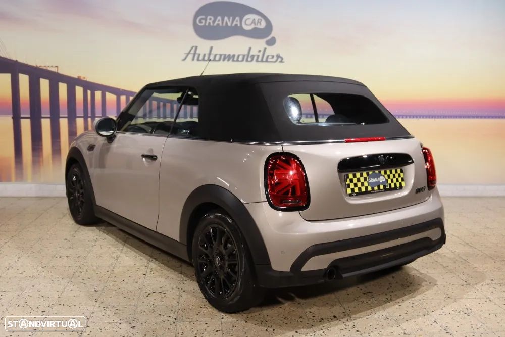 MINI Cabrio Cooper Premium Classic Auto - 2
