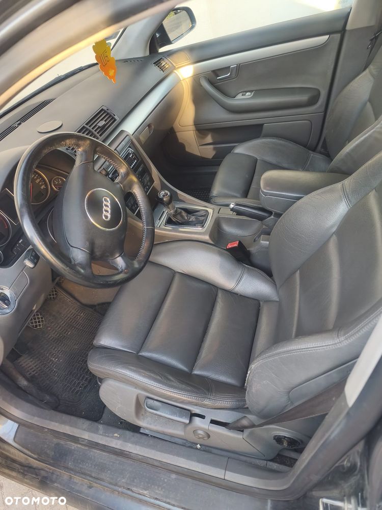 Audi A4 Limousine 2 - 9