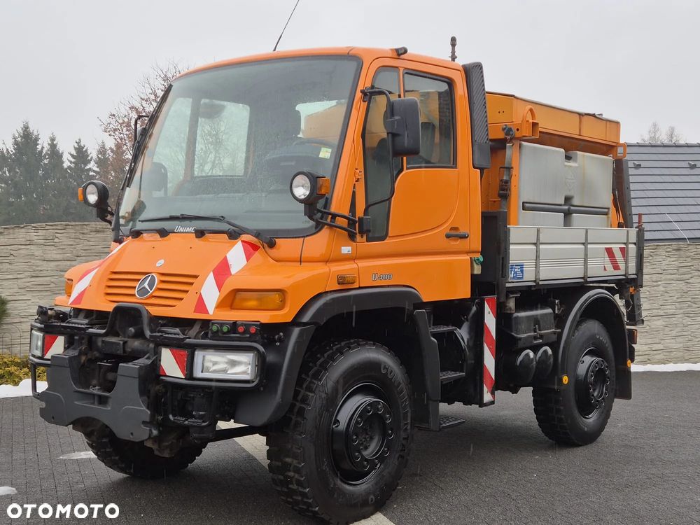 Unimog U400 Ciągnik - 2