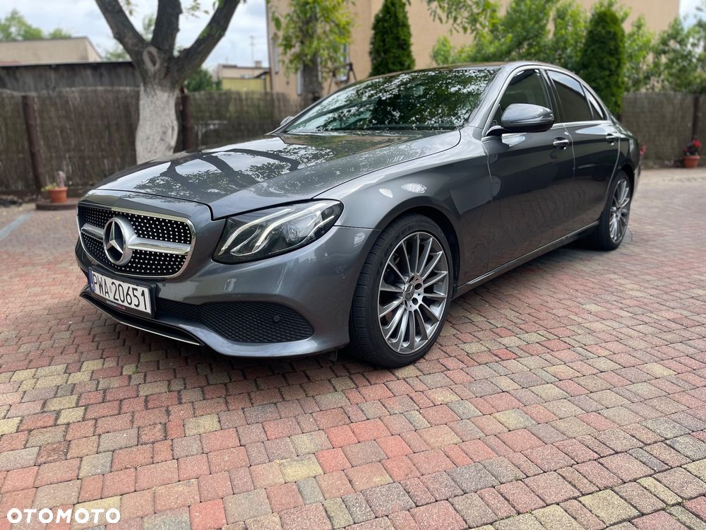 Mercedes-Benz Klasa E 220 d 4Matic 9G-TRONIC Sportstyle Edition - 22