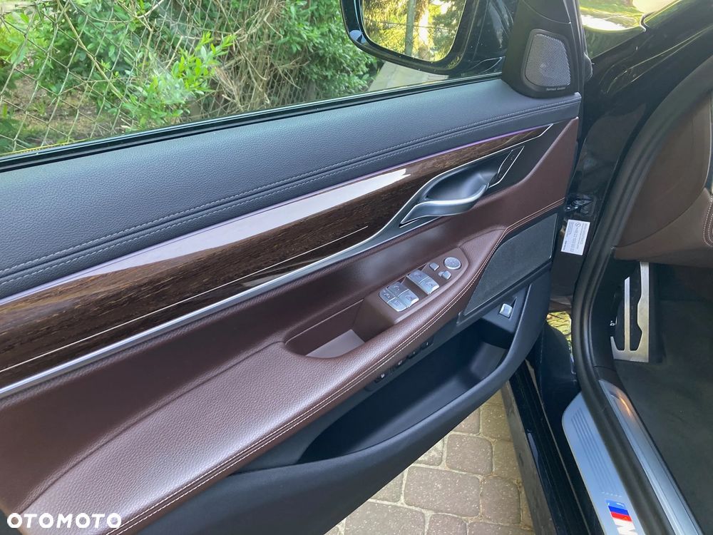 BMW Seria 7 730d xDrive mHEV sport - 10