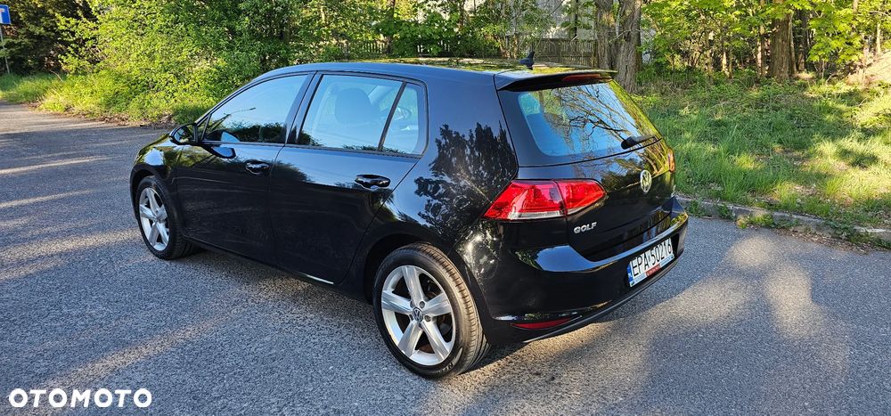 Volkswagen Golf 1.2 TSI BMT Trendline Perfectline - 8