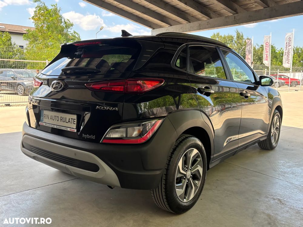 Hyundai KONA - 8