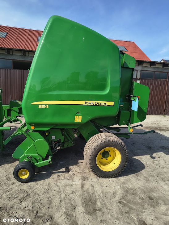 John Deere 854 - 3