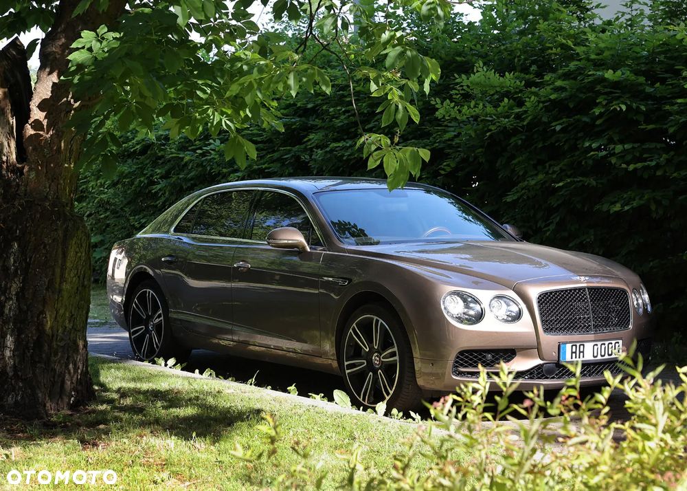Bentley Flying Spur V8 S - 2