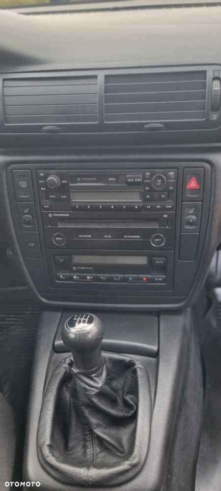 Volkswagen Passat 1.9 TDI - 11