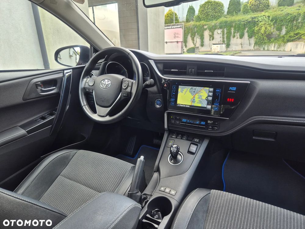Toyota Auris - 15