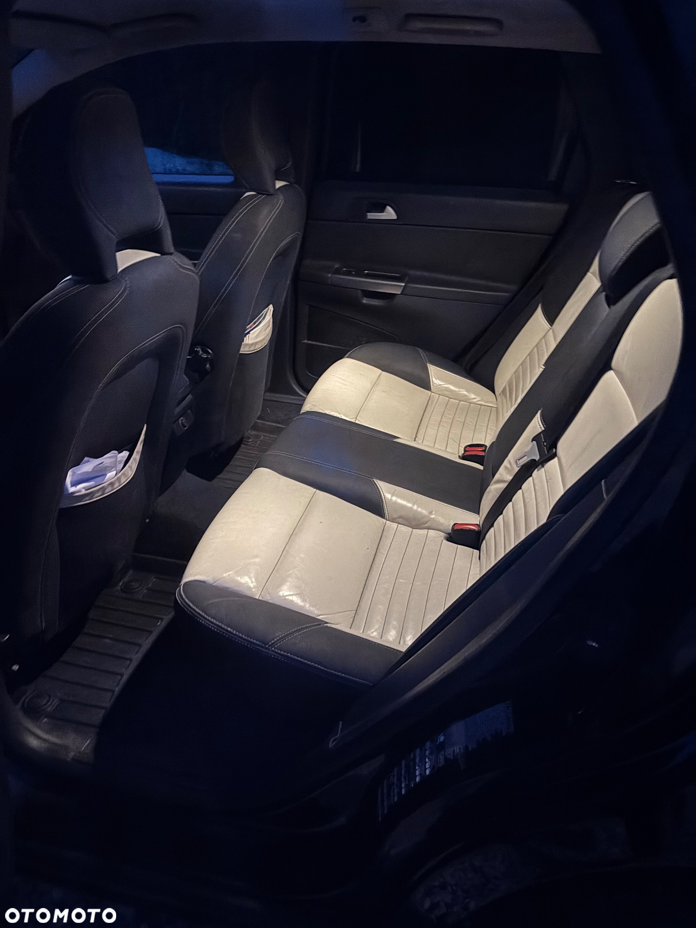 Volvo V50 2.4 Momentum - 3