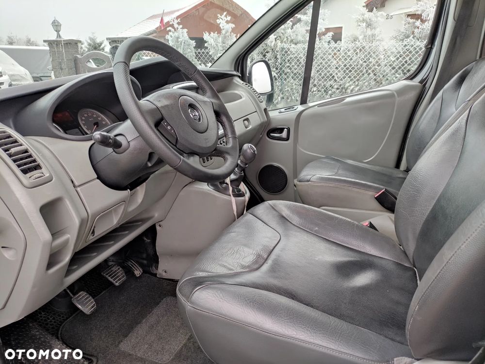 Opel vivaro - 9