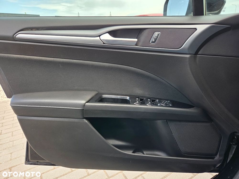 Ford Mondeo SW 1.5 EcoBoost S&S Titanium - 36