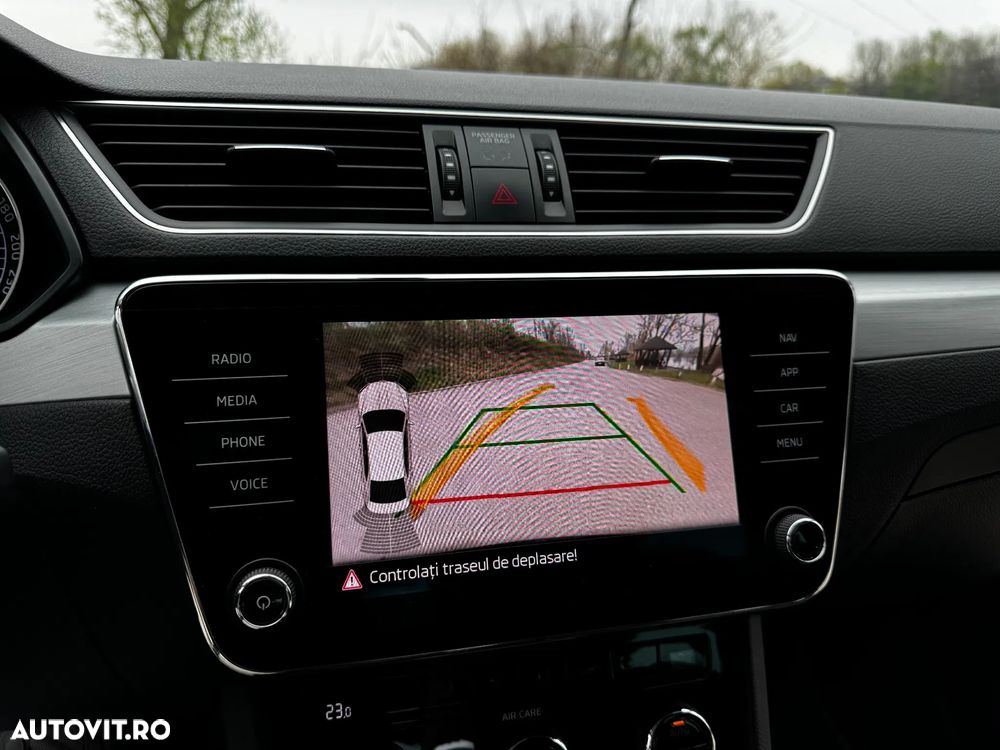 Skoda Superb 2.0 TDI DSG Active - 21