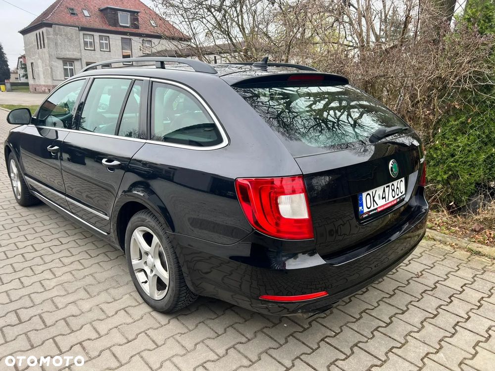 Skoda Superb 2.0 TDI DSG Elegance - 3