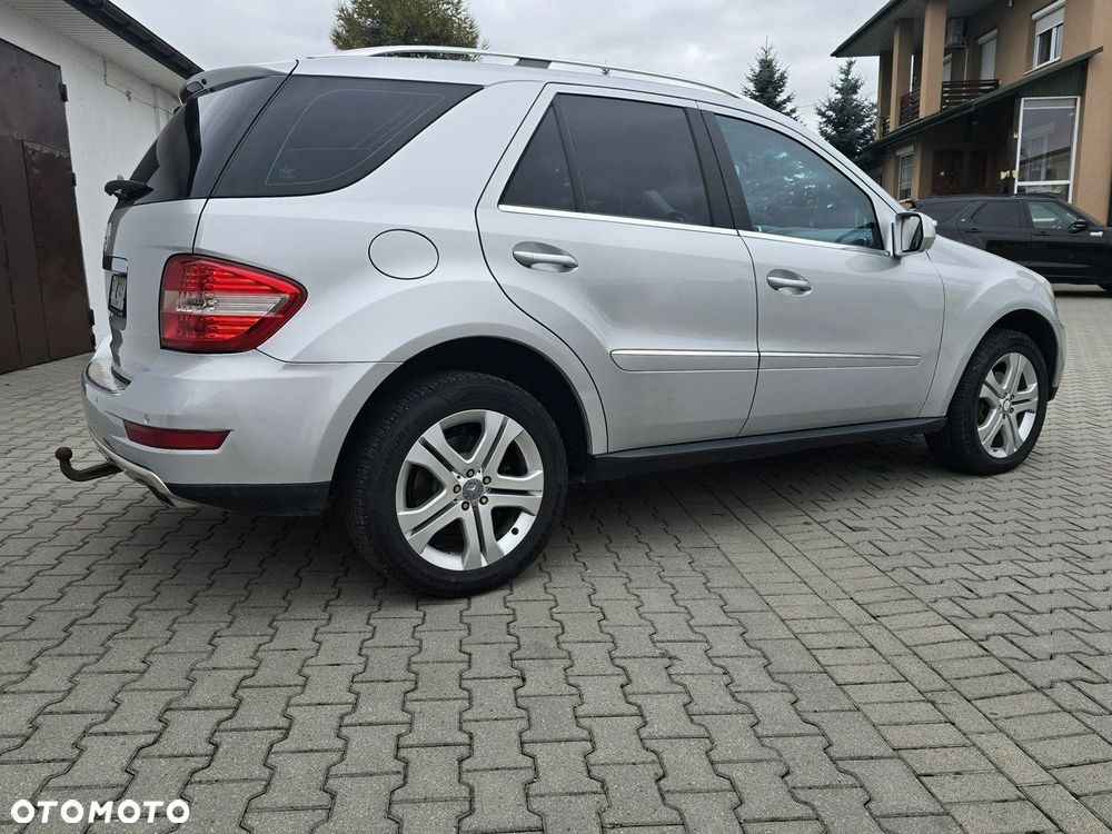 Mercedes-Benz ML - 8
