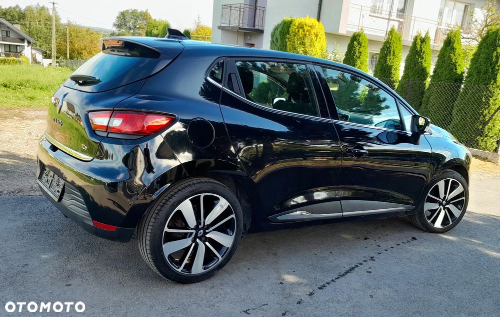 Renault Clio - 16