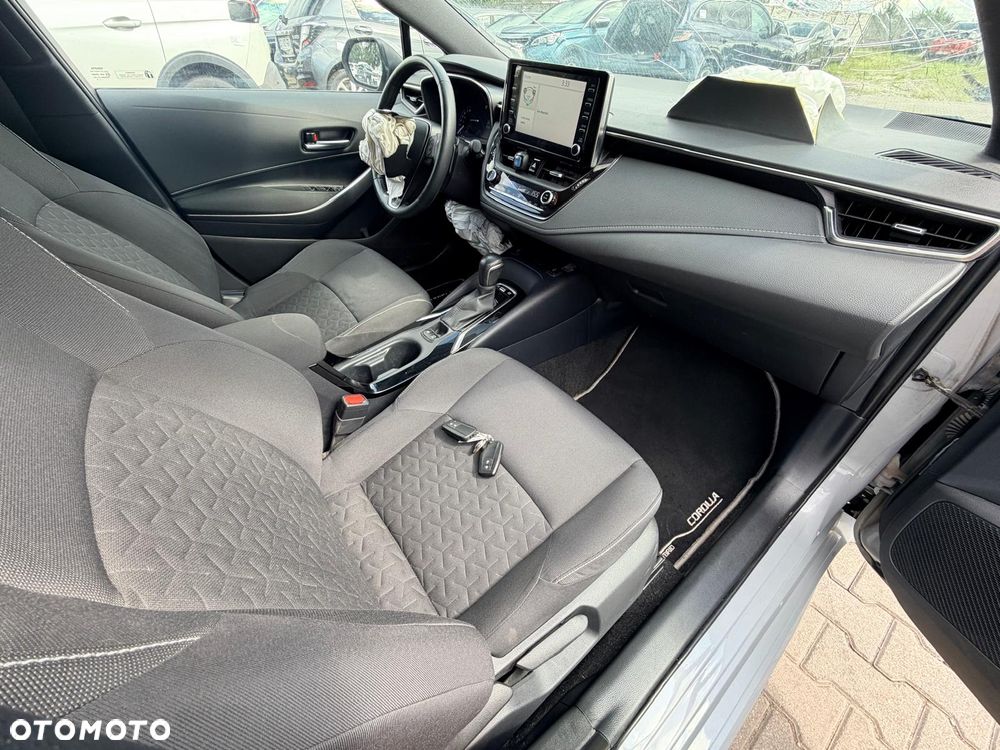 Toyota Corolla 2.0 Hybrid Executive - 20