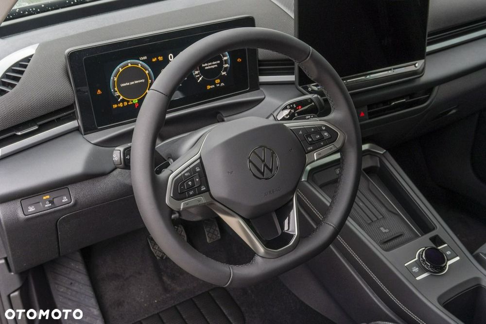 Volkswagen T-Roc - 11