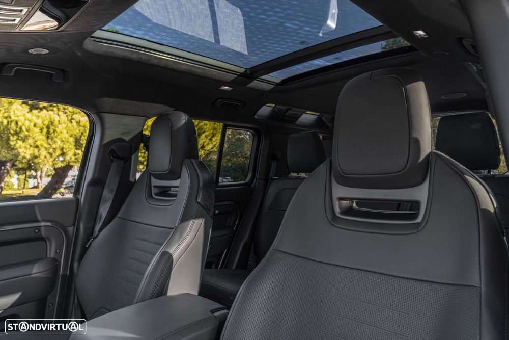 Land Rover Defender 4.4 P635 110 AWD Octa Edition One - 27