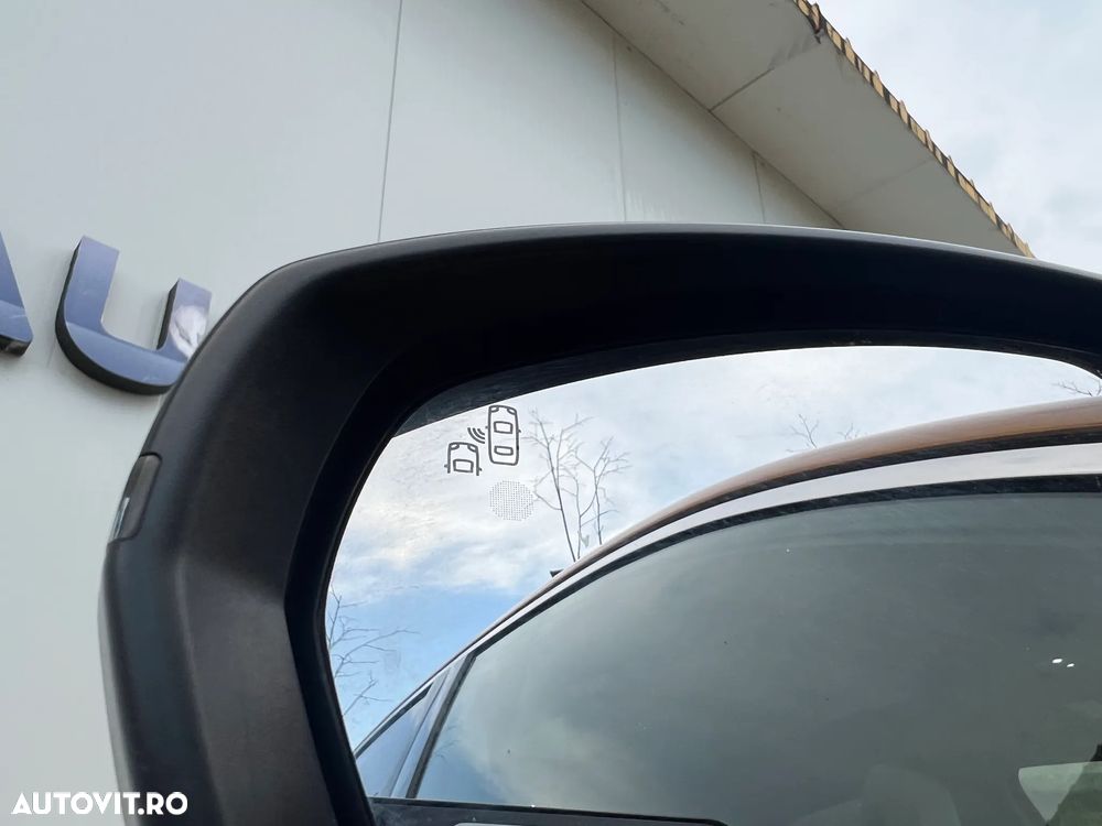 DS Automobiles DS 7 Crossback DS7 1.6 PHeV AWD 300 EAT8 PERFORMANCE LINE + - 7