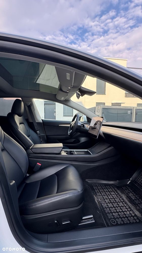 Tesla Model 3 Langstreckenbatterie Allradantrieb Dual Motor Performance - 21