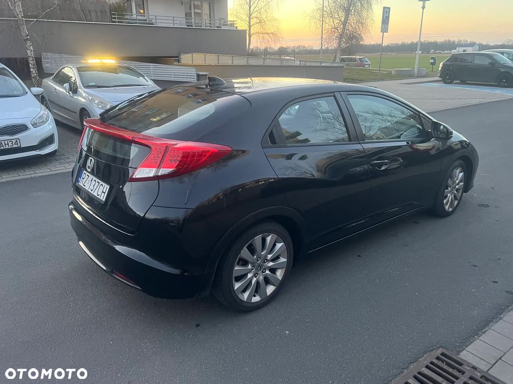 Honda Civic 2.2 i-DTEC Winteredition - 11