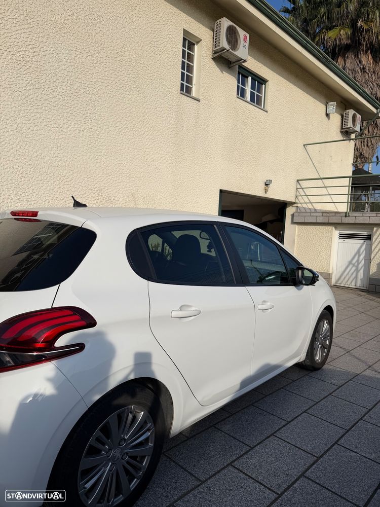 Peugeot 208 1.2 PureTech Style - 3