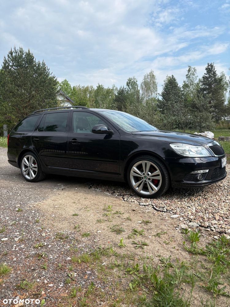 Skoda Octavia 2.0 TDI CR DPF RS - 4