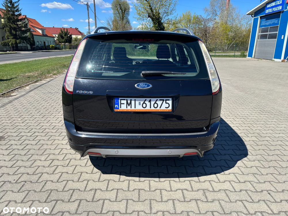 Ford Focus 2.0 16V Titanium - 4