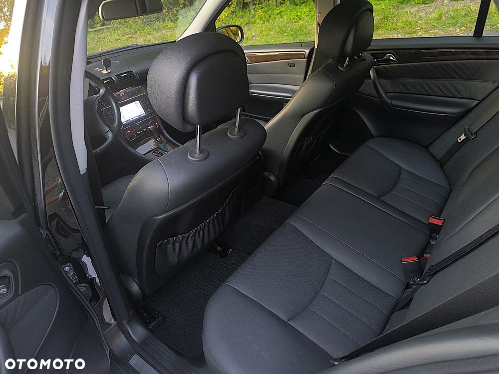 Mercedes-Benz Klasa C 350 T Elegance 4-Matic - 8