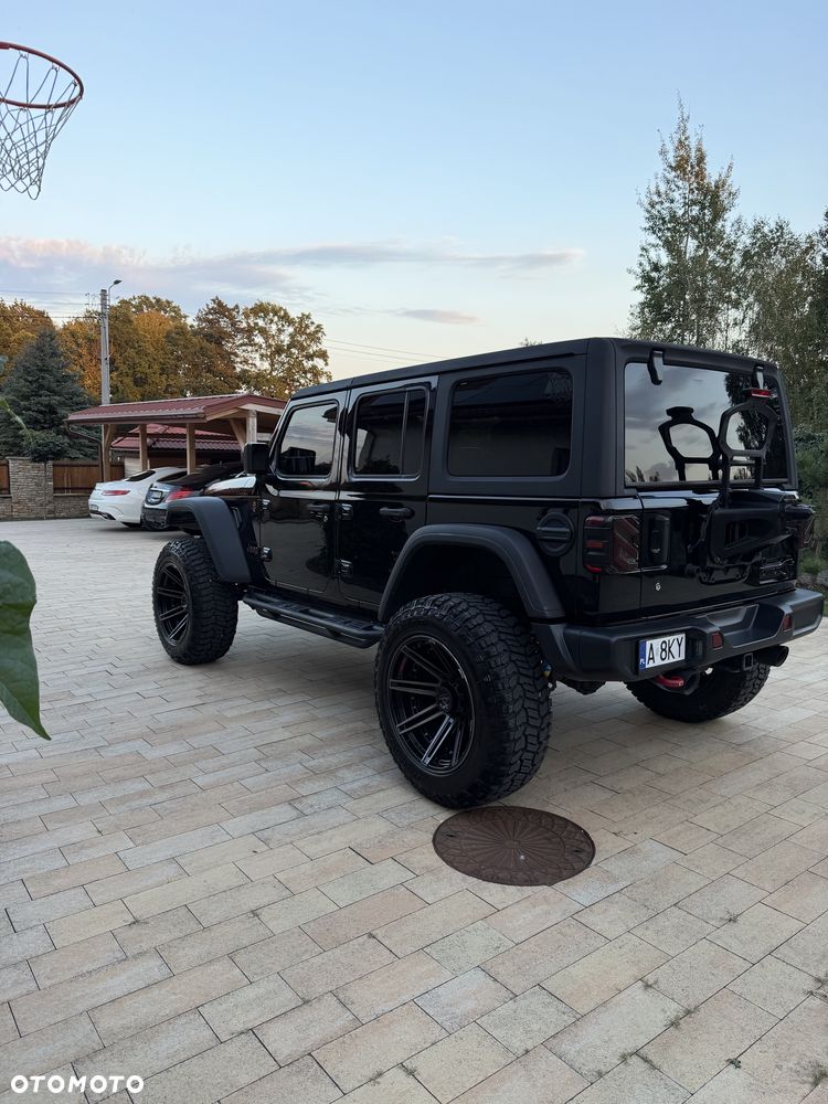 Jeep Wrangler - 4