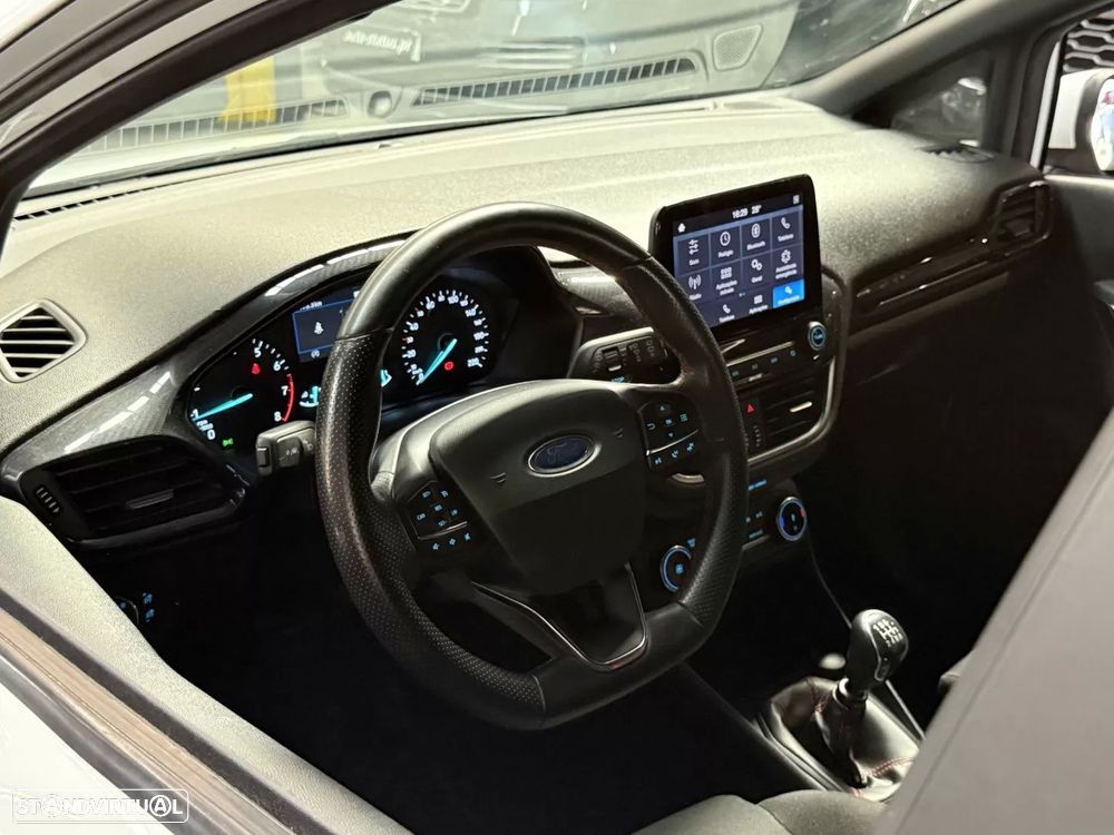 Ford Fiesta 1.0 EcoBoost ST-Line - 11