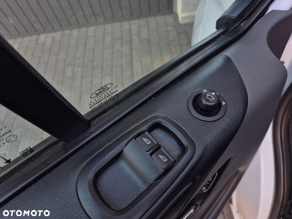 Ford Transit Custom 320 L2H1 Trend (bryg.) - 15