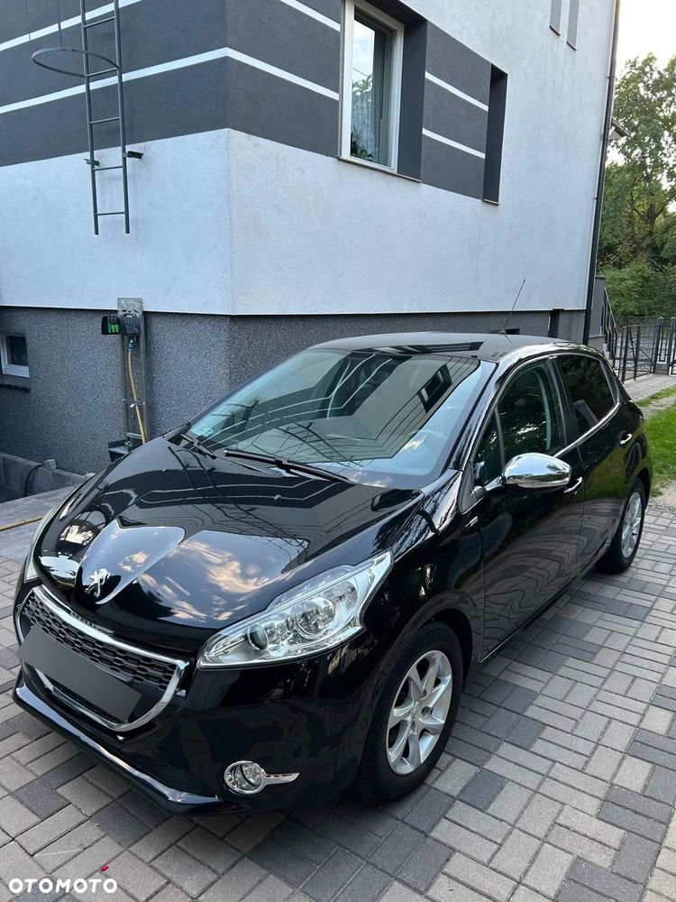 Peugeot 208 - 2