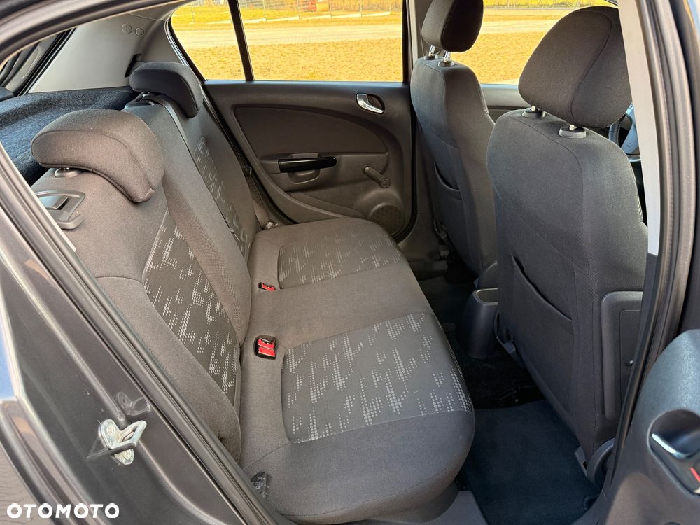 Opel Corsa 1.4 16V Cosmo - 27
