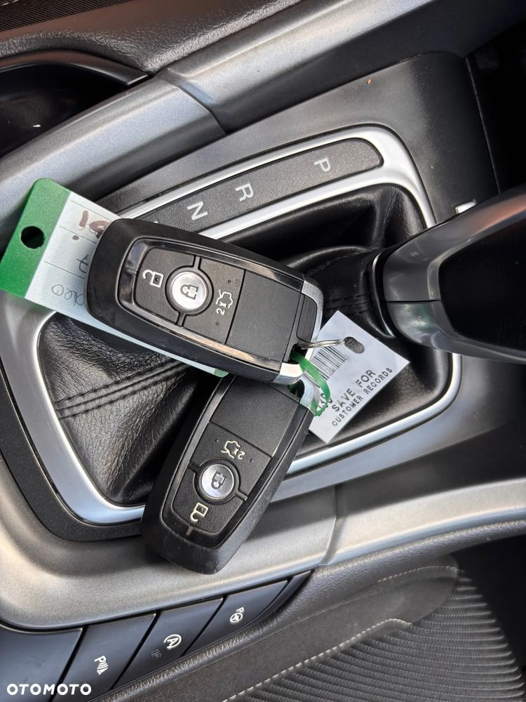 Ford Mondeo Turnier 2.0 EcoBlue Titanium - 35