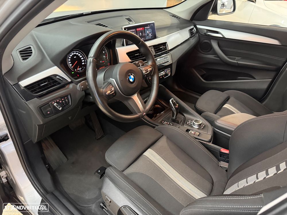 BMW X1 16 d sDrive Auto Line Sport - 12